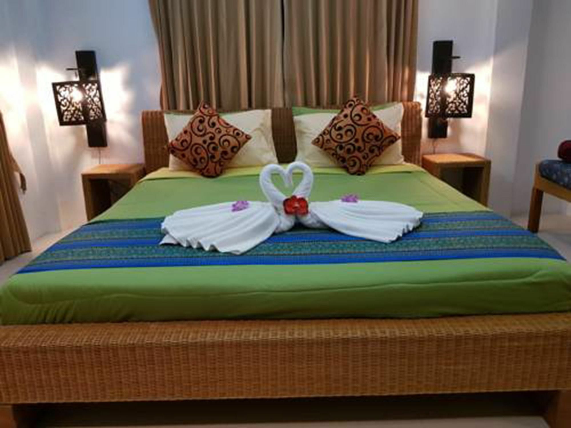 Rockwell Boutique Suites Hua Thanon  Екстериор снимка