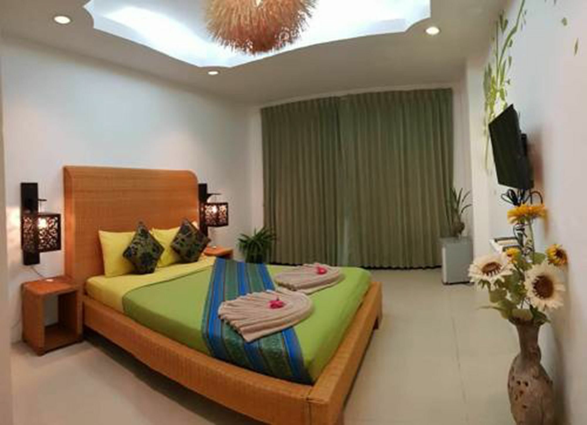 Rockwell Boutique Suites Hua Thanon  Екстериор снимка
