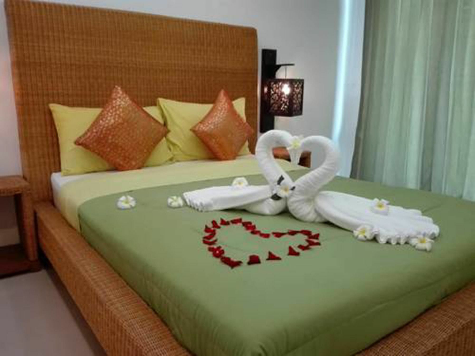 Rockwell Boutique Suites Hua Thanon  Екстериор снимка